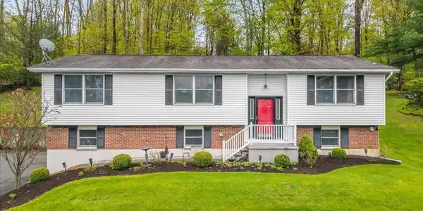 978 W Dover Road