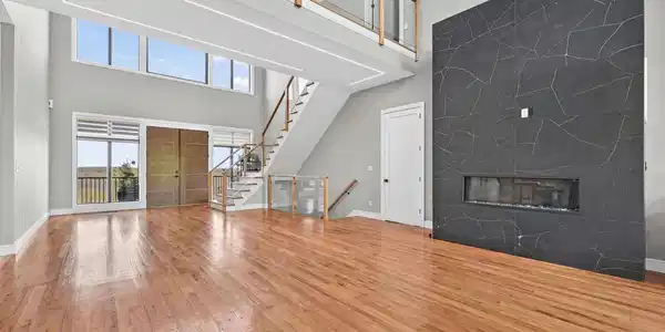 Image 4: Living Room Image 4: Living Room