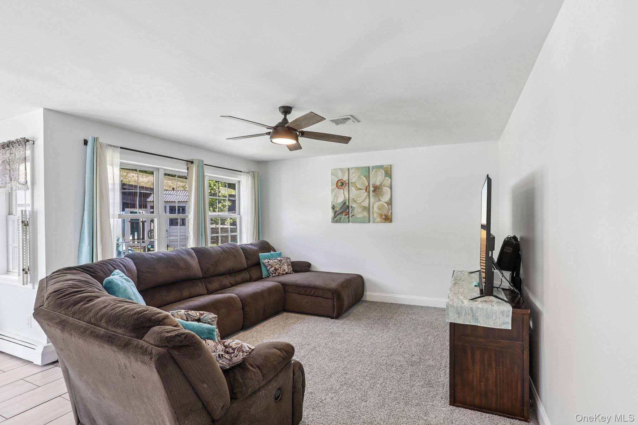 Image 4: Family Room