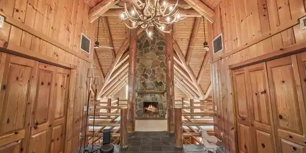 Image 4: Entry Image 4: Entry