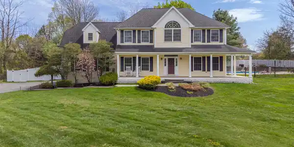 12 Ridgeview Lane