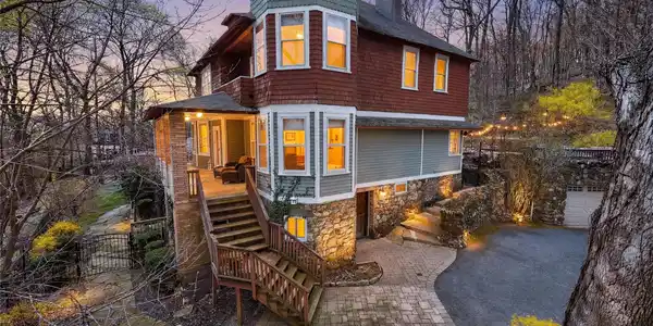 65 Rockledge Drive