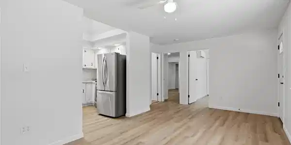 Image 4 Image 4