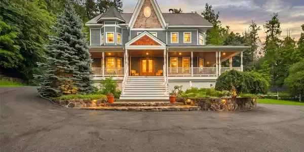 59 Country Knolls Lane