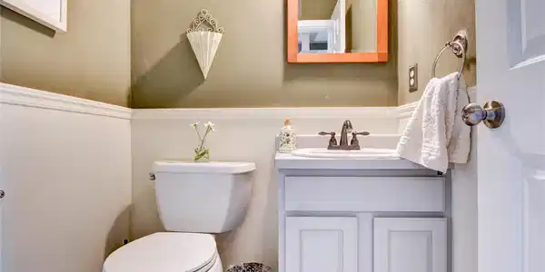 Image 4: Bathroom Image 4: Bathroom