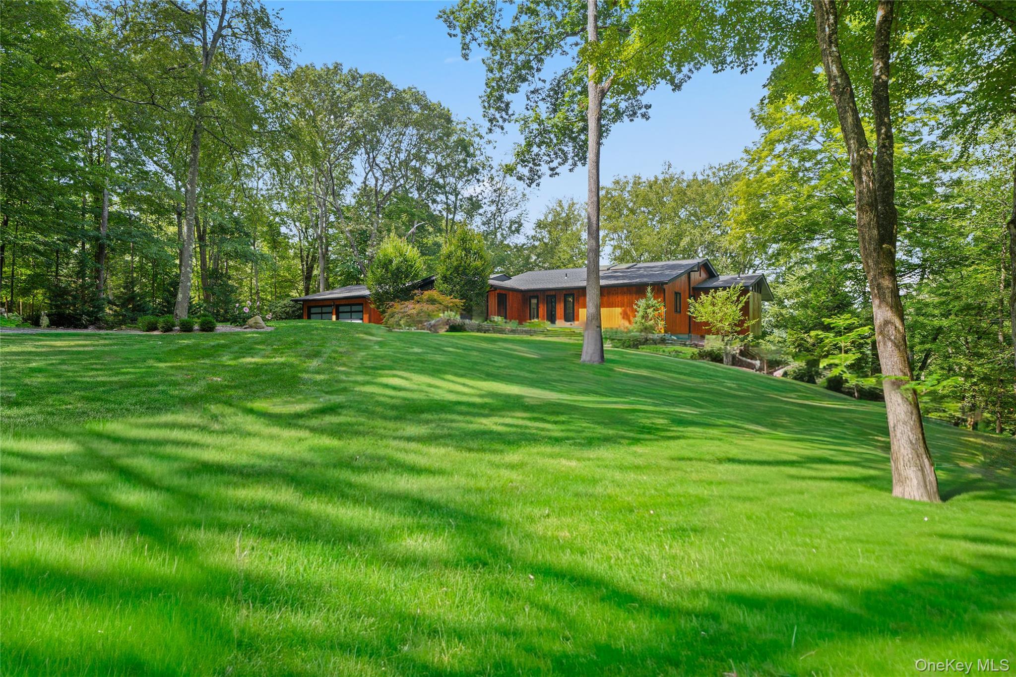 Image 3: Yard Image 3: Yard