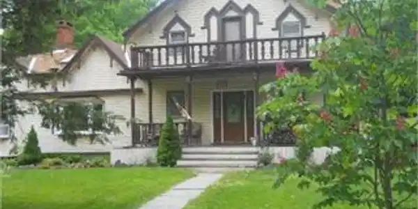 1 Old Minisink Road