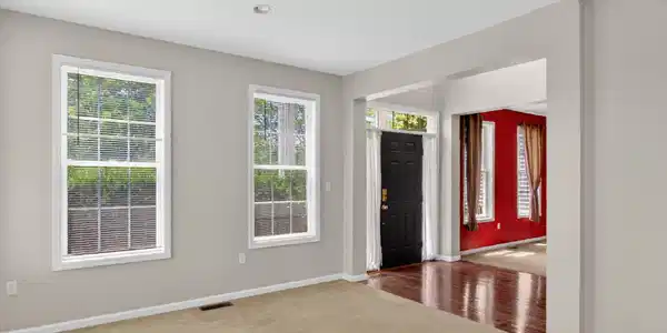 Image 4: Family Room Image 4: Family Room