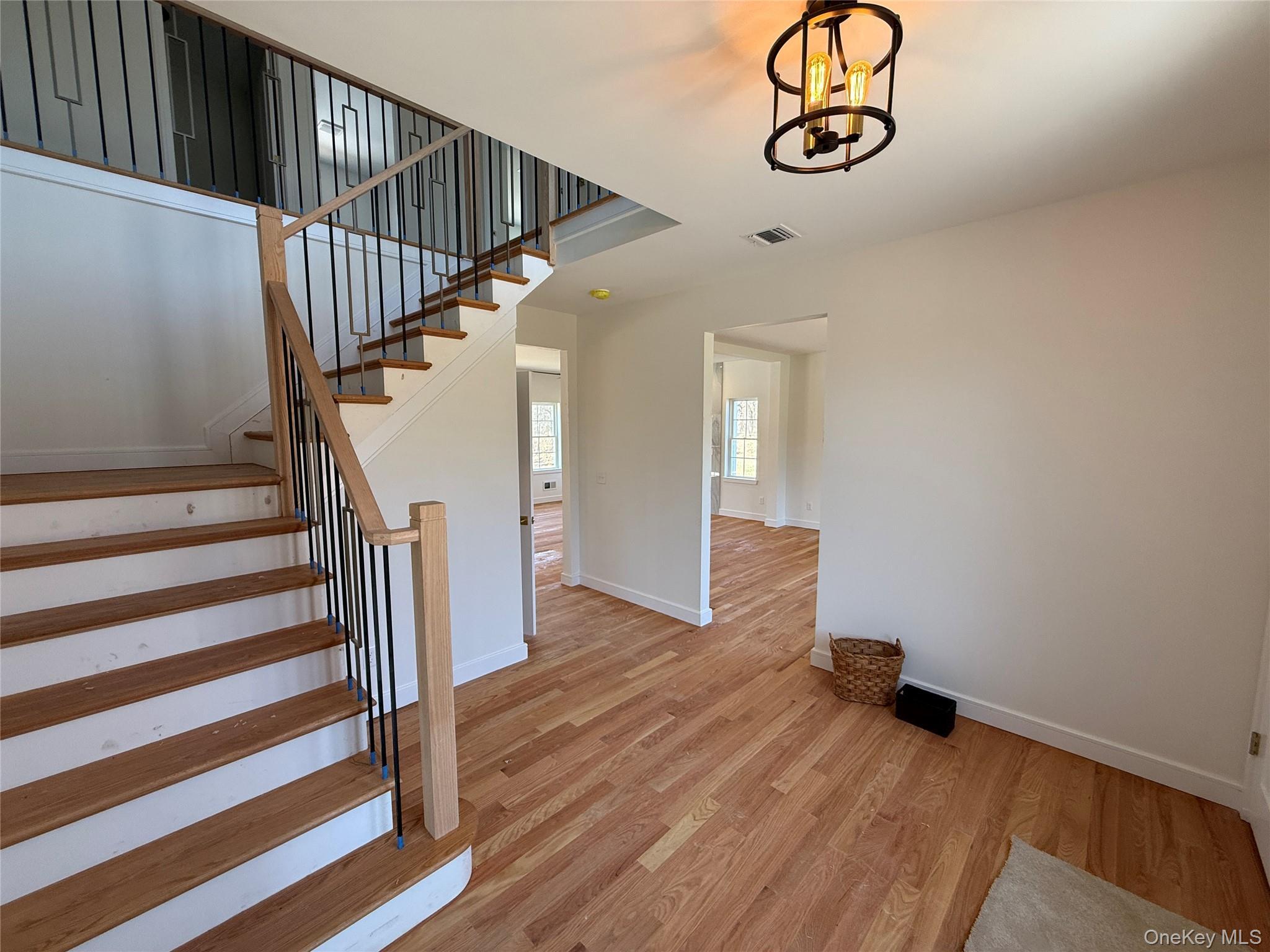 Image 3: Entrance Foyer