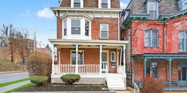 154 3rd Street