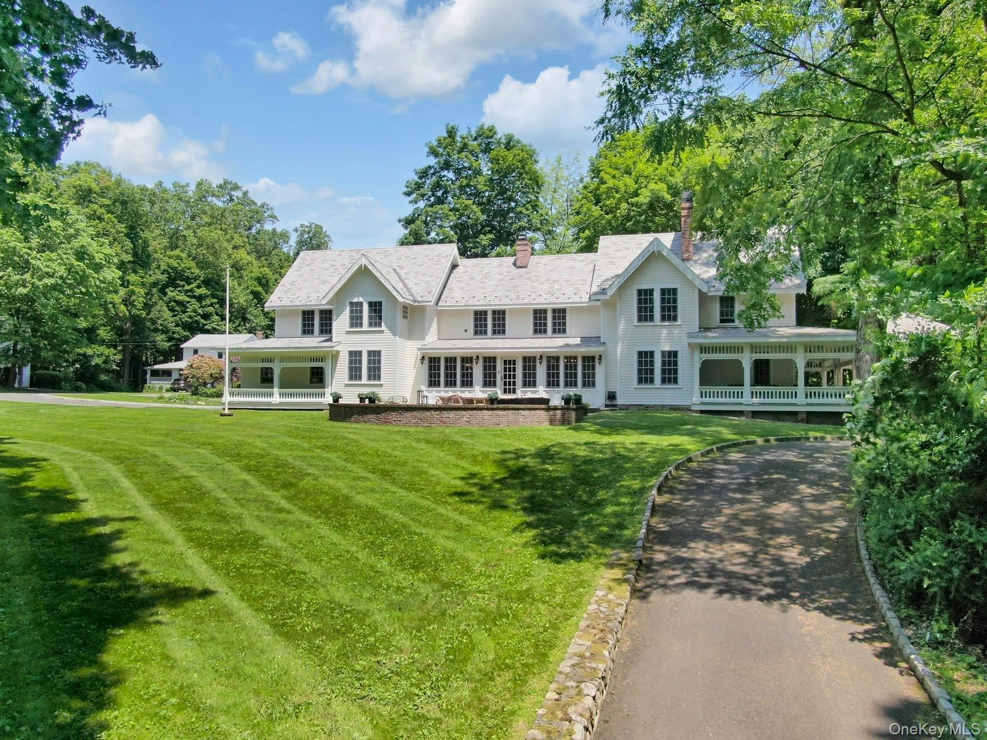 Image 1: Back of Structure