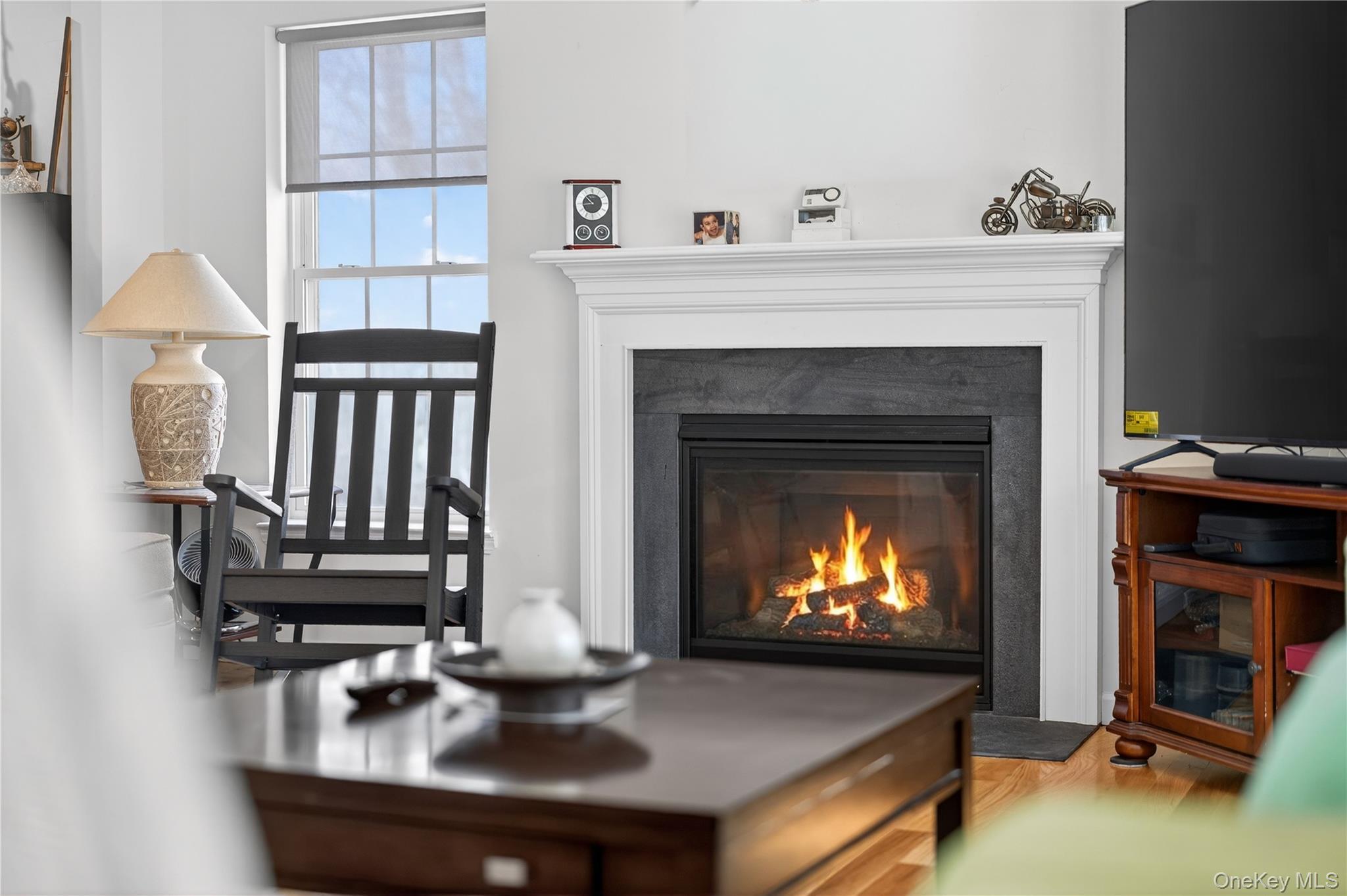 Image 3: Fireplace