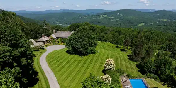Image 3: Aerial View Image 3: Aerial View