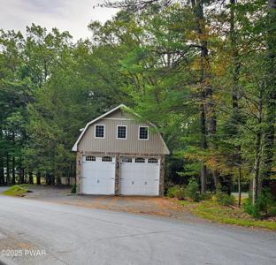 128 Lynns Hill Road