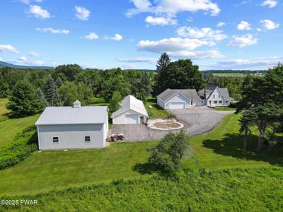 2669 Easton Turnpike