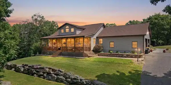 147 Minkon Drive