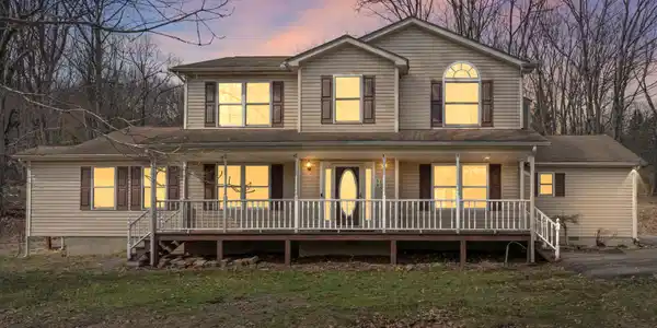 59 Crestwood Drive