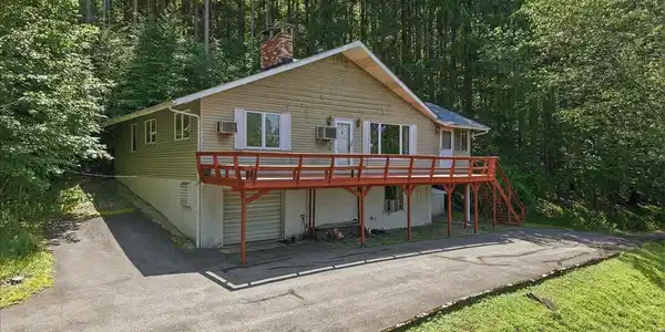 278 Upper Green Hill Road