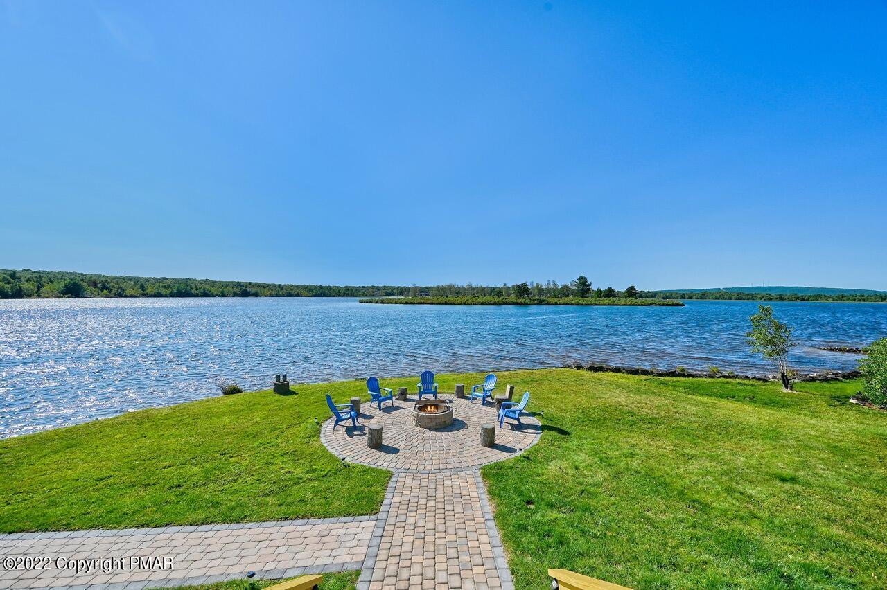 Image 3: Lake view from deck