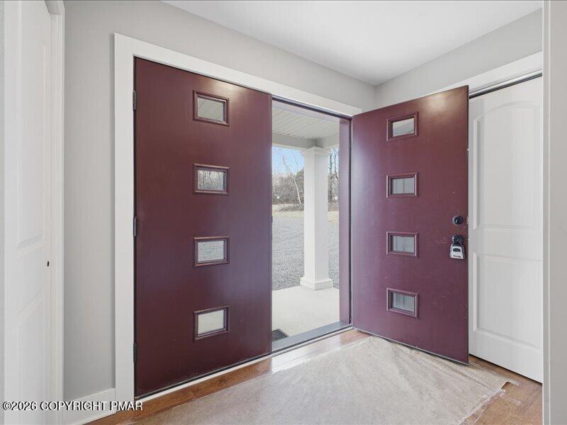 Image 4: 04-460 Scenic Dr (4)
