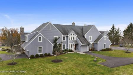 7317 Meadow Lane