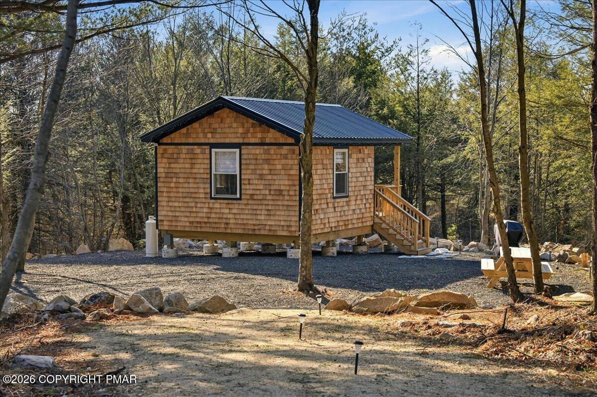 Image 1: 01-HomeView_Media-Ledgewood_Dr
