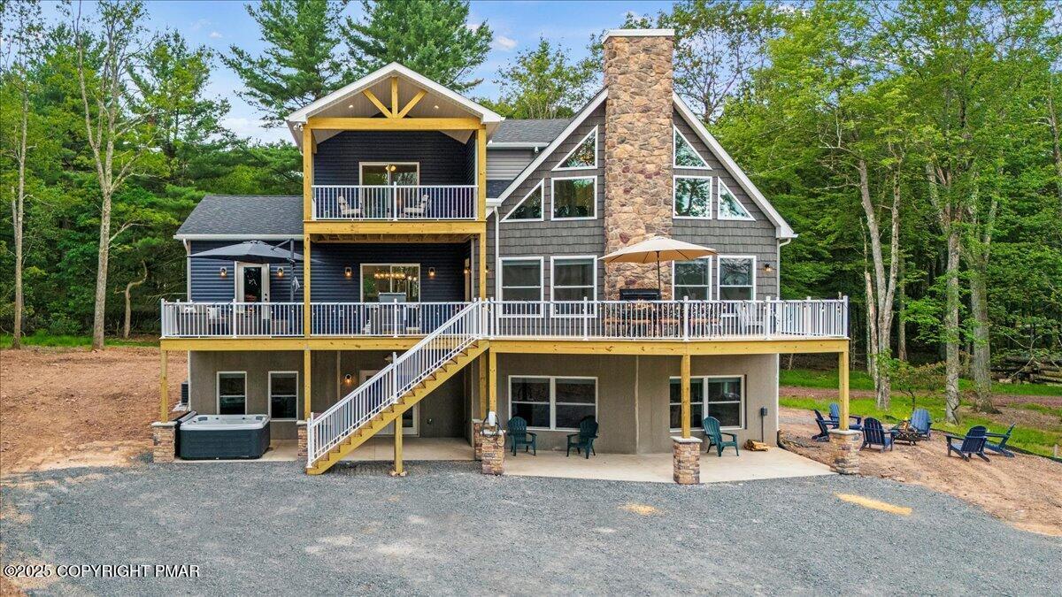 Image 3: 002-HomeView_Media-217_S._Lake_Dr.-#2