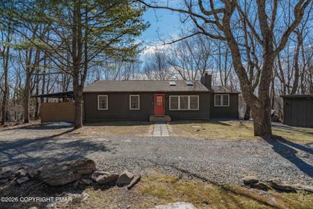 121 Algonquin Trail