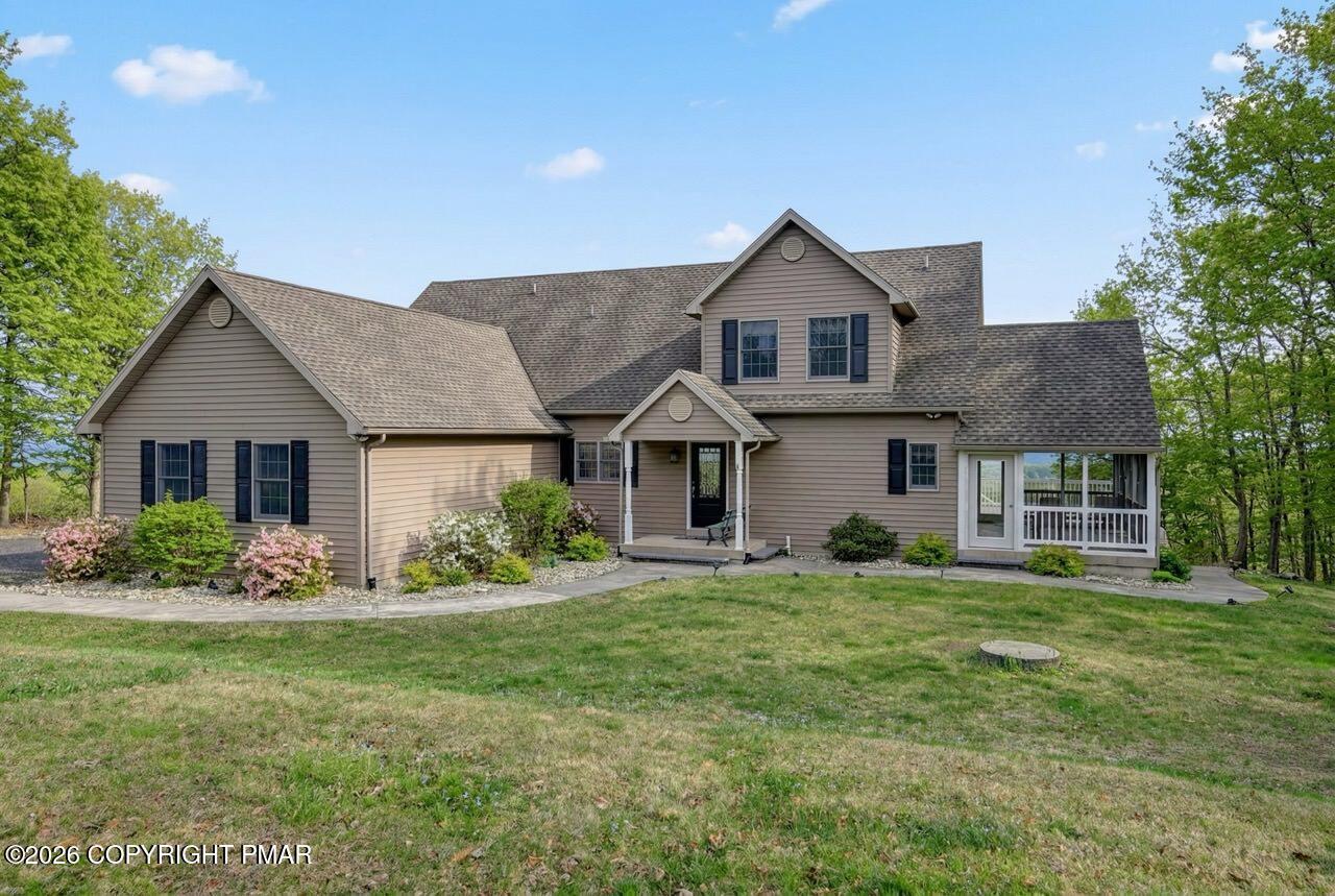 Image 4: 317 Valley View Dr 002 Large