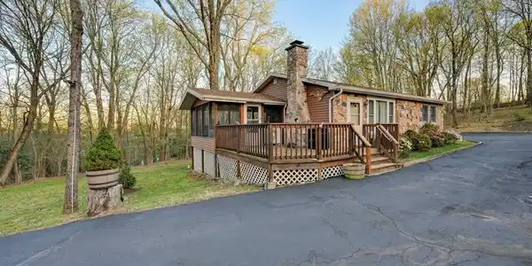 269 Devils Hole Road