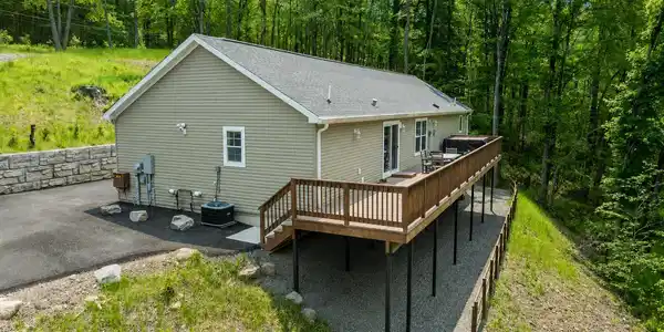 2016 Locust Ridge Road