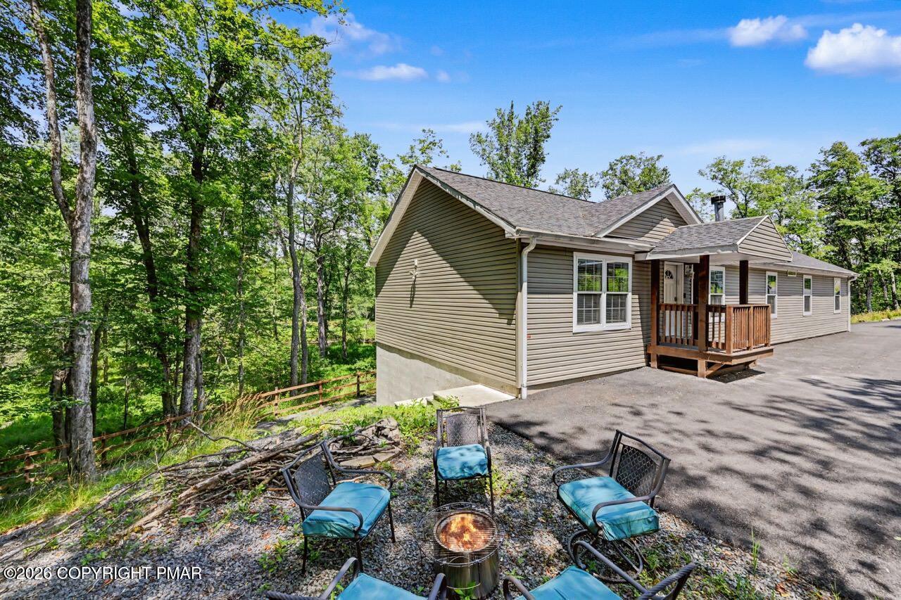 Image 3: 2016 Locust Ridge Rd 01 Large