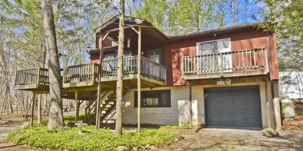 3430 Canterbury Circle