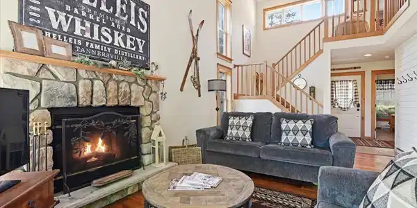 344 Hemlock Lane