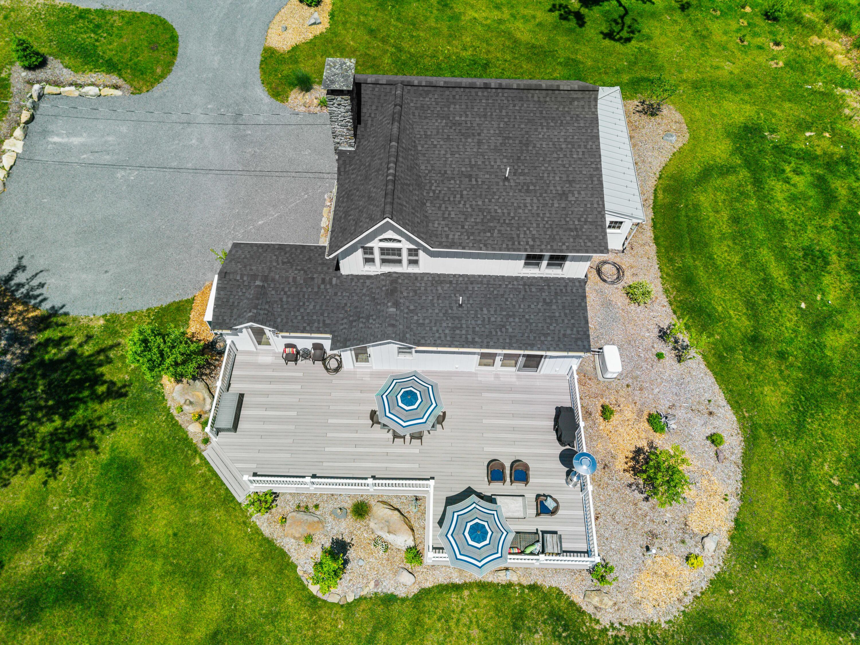 Image 4: Aerial rear view