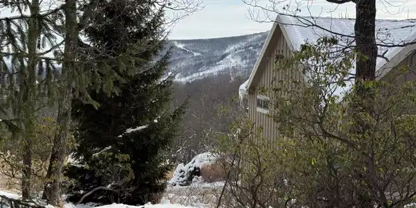Upper Deer Valley Rd 18