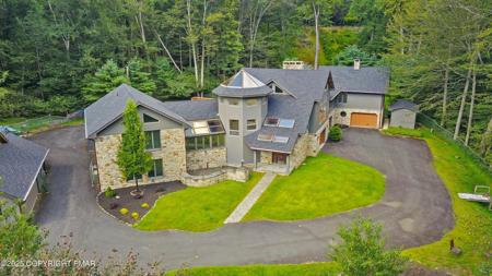 386 Camelback Road