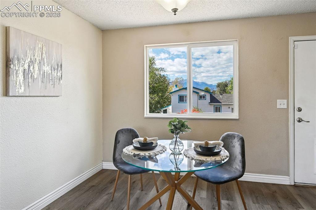 Image 2: Dining Area