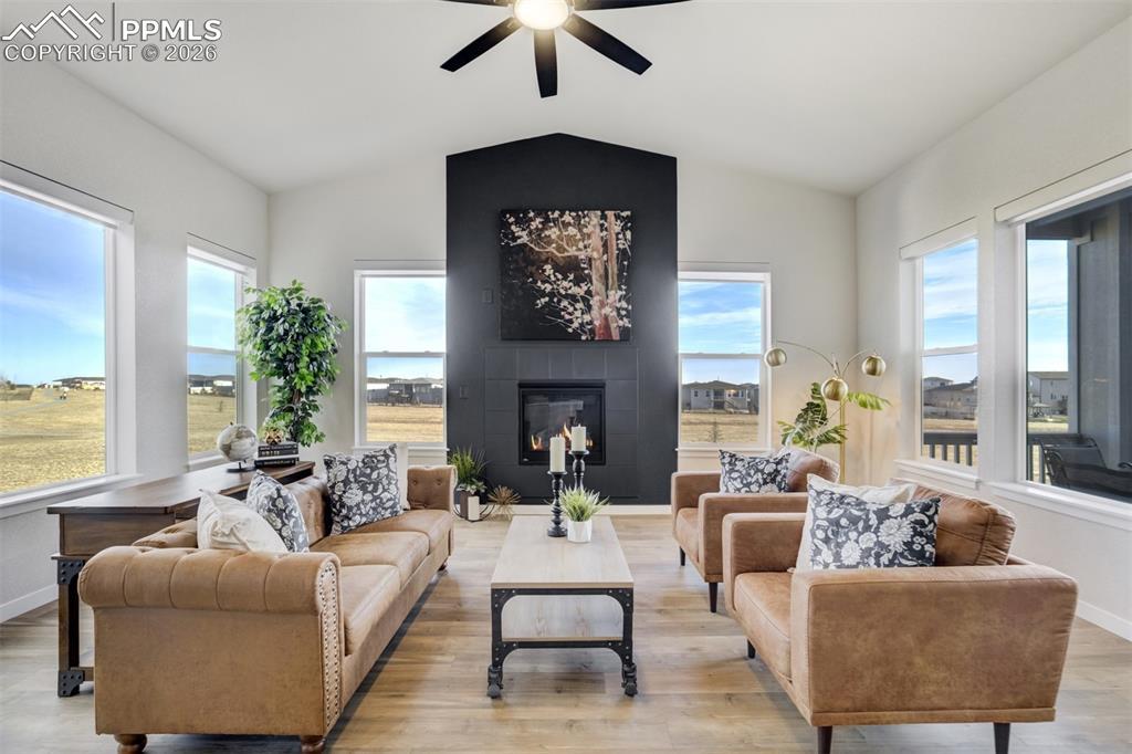 Image 2: Living Room