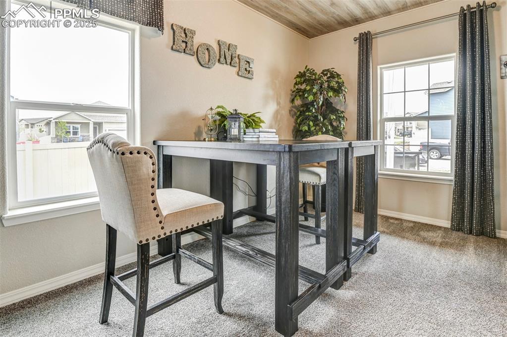 Image 4: Dining Area