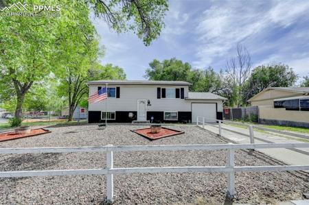 2405 Nadine Drive