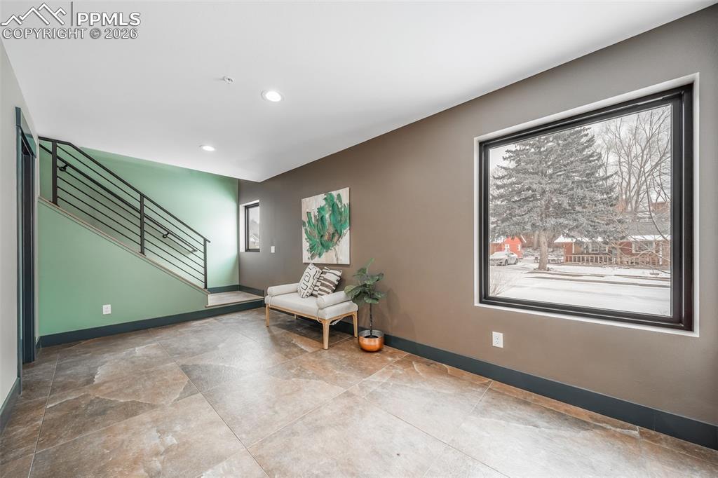 Image 4: Sitting Room