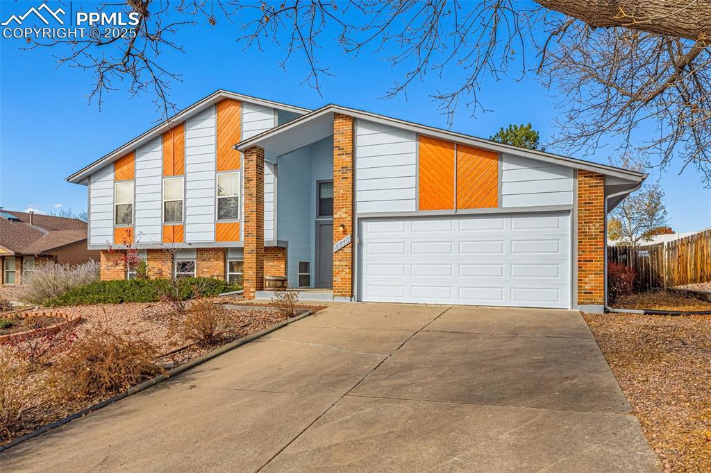 Image 1: Front of Structure