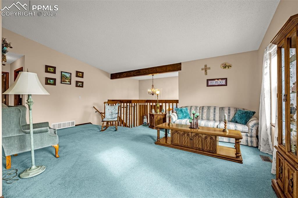 Image 3: Living Room