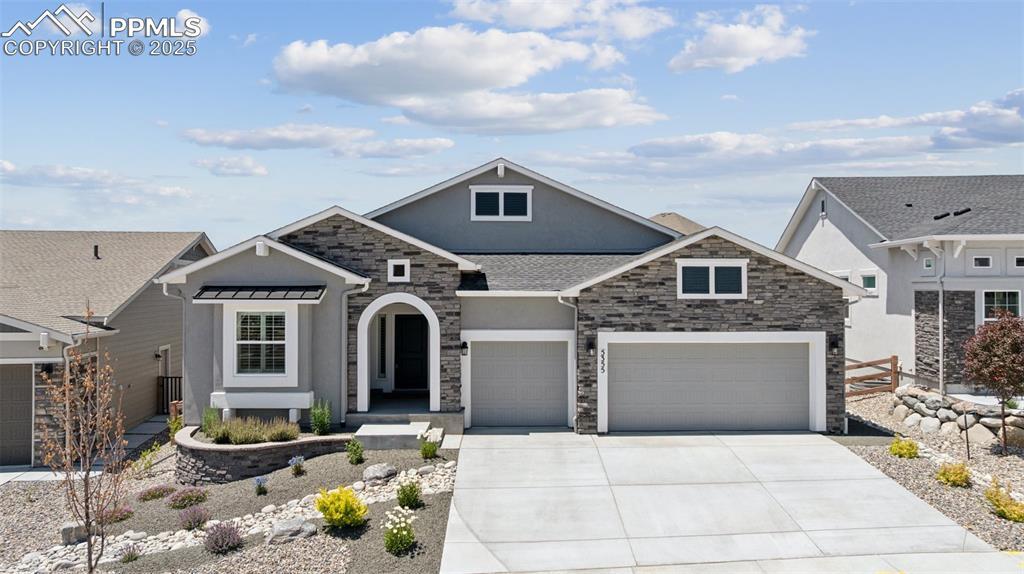 Image 3: Three car oversized garage!