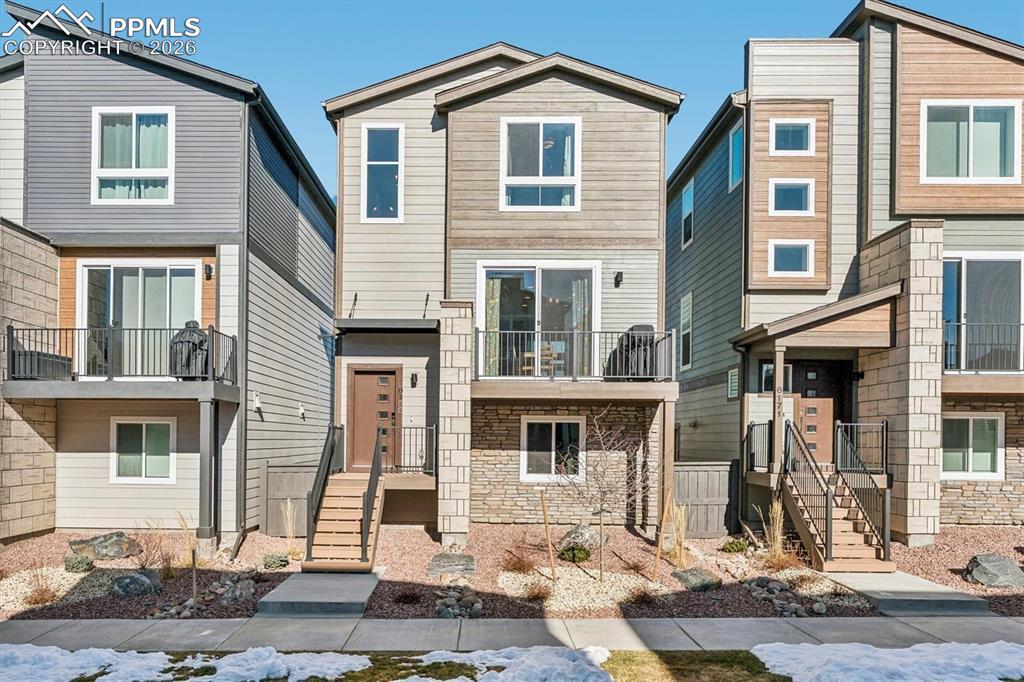 Image 1: Front of Structure