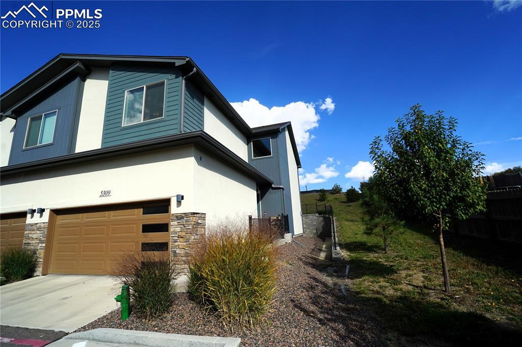 Image 2: Side of Structure