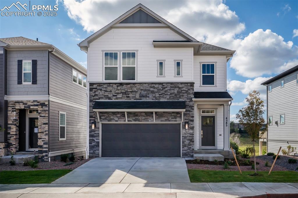 Image 1: Front of Structure