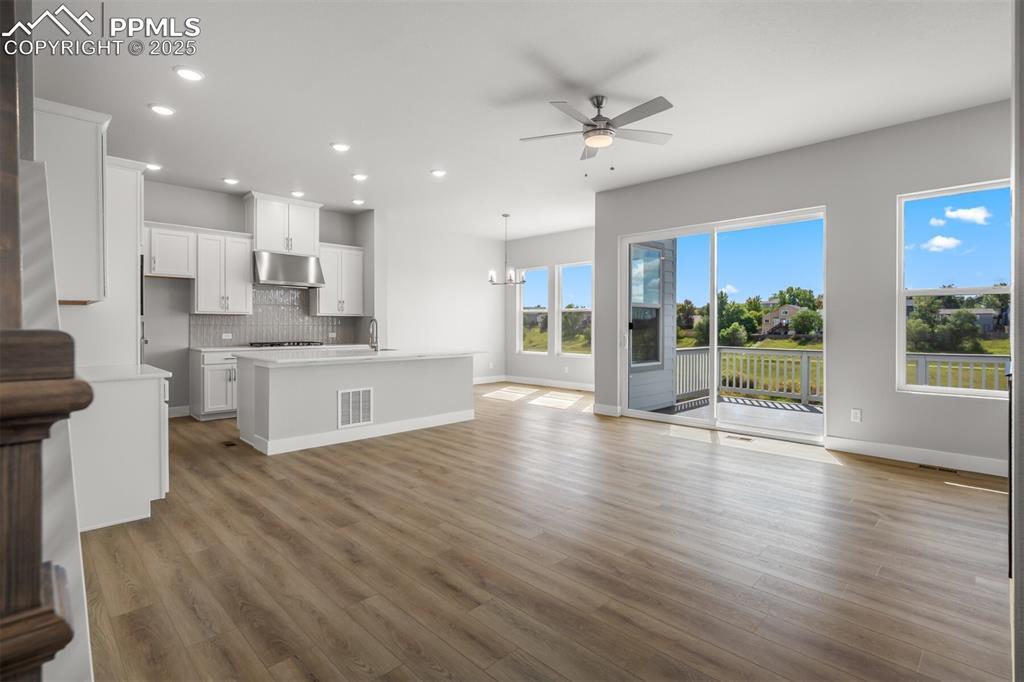 Image 2: Living Room