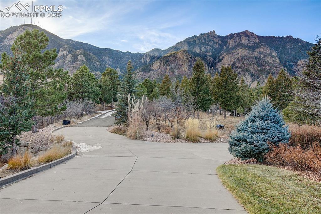 Image 2: Mountain View Off The Front Of The Home.
